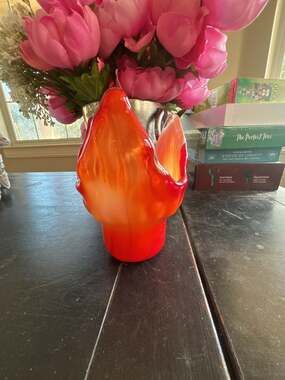 Vintage Kreiss Corp Japan Amberina Art Glass Flared Vase